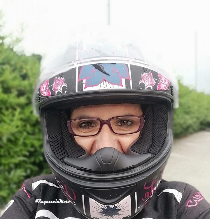 cinzia_ragazze_in_moto