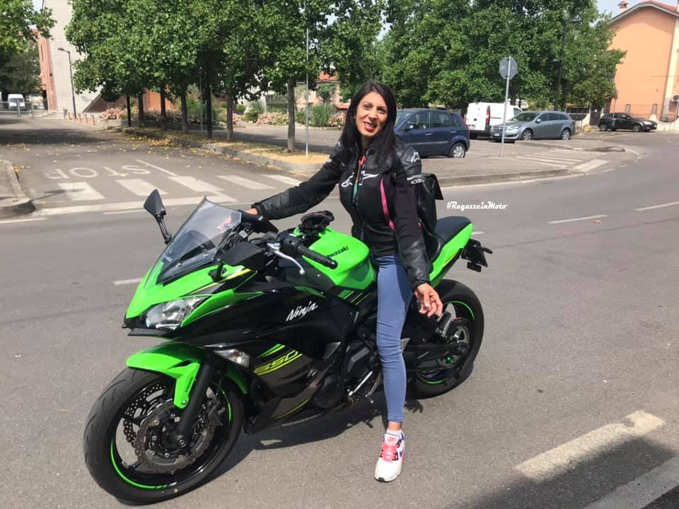 ivana_ragazze_in-moto