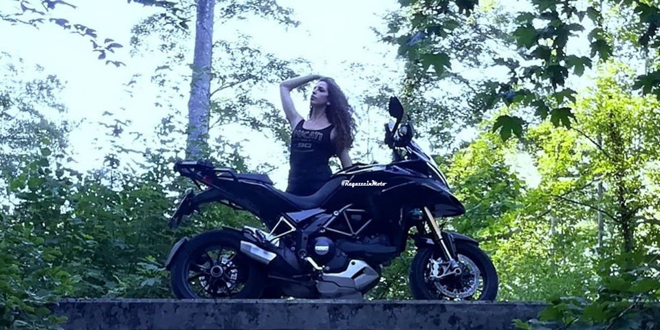 mara_ragazze_in_moto