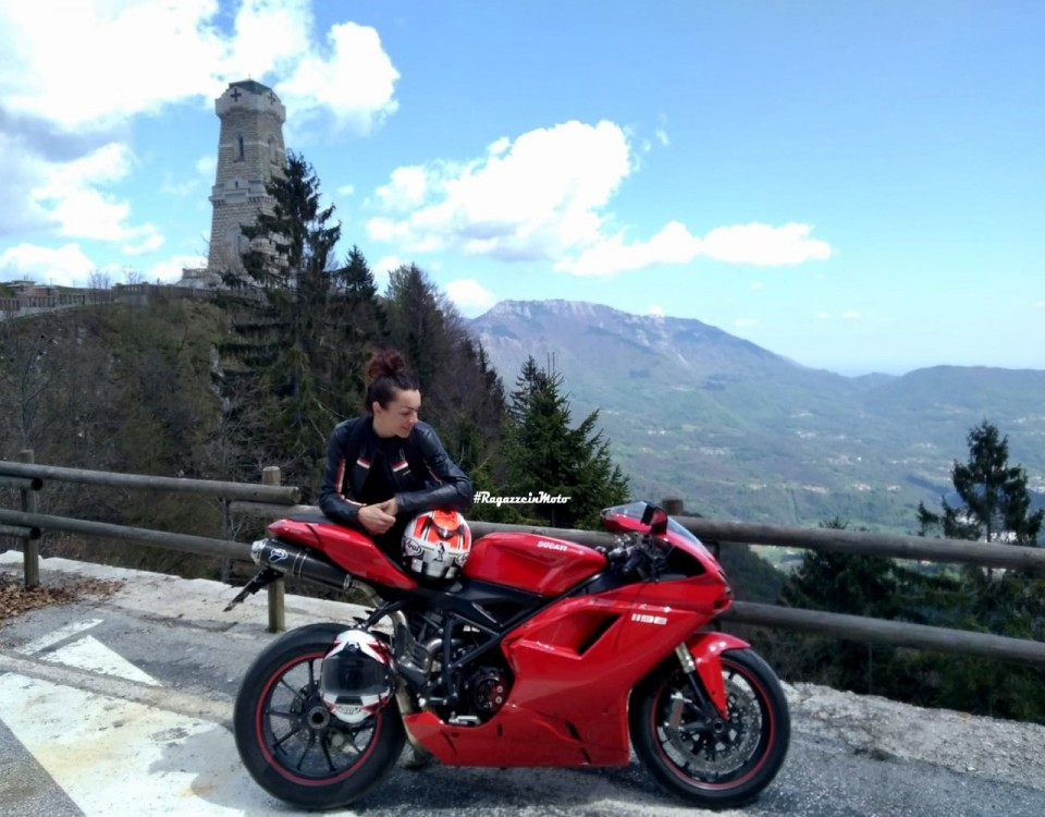 nadia_ragazze_in_moto-