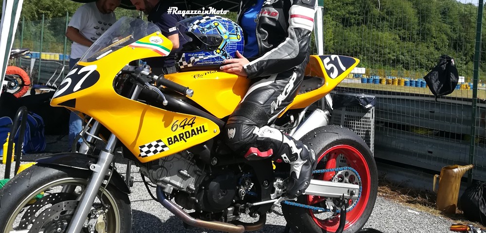 sara_ragazze_in_moto