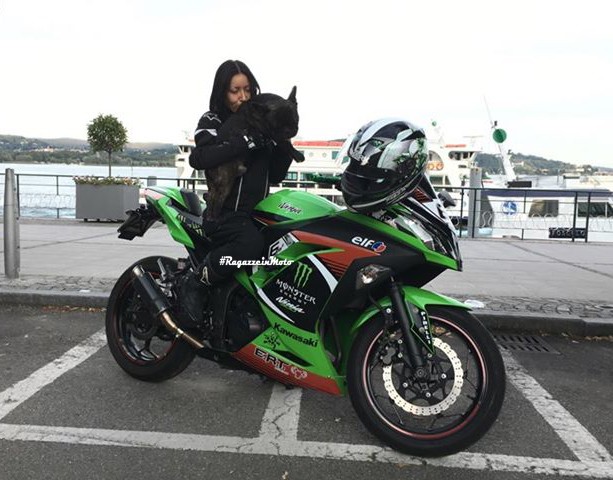 manuela_ragazze_in-moto