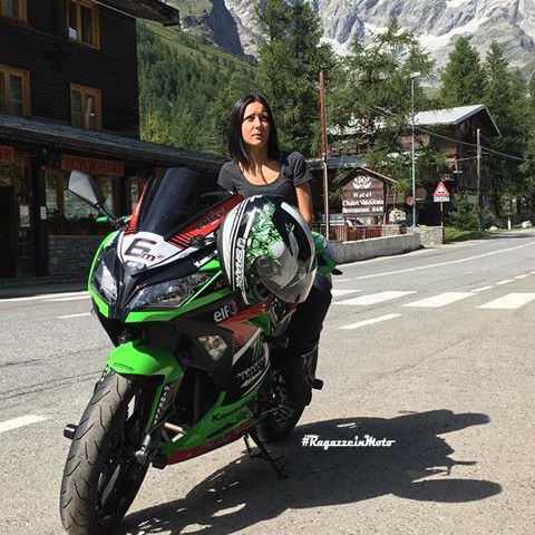 manuela_ragazze_in_moto