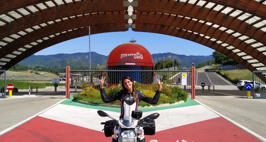 vittoria_ragazze_in_moto