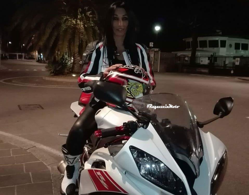 angy_ragazze_in_moto