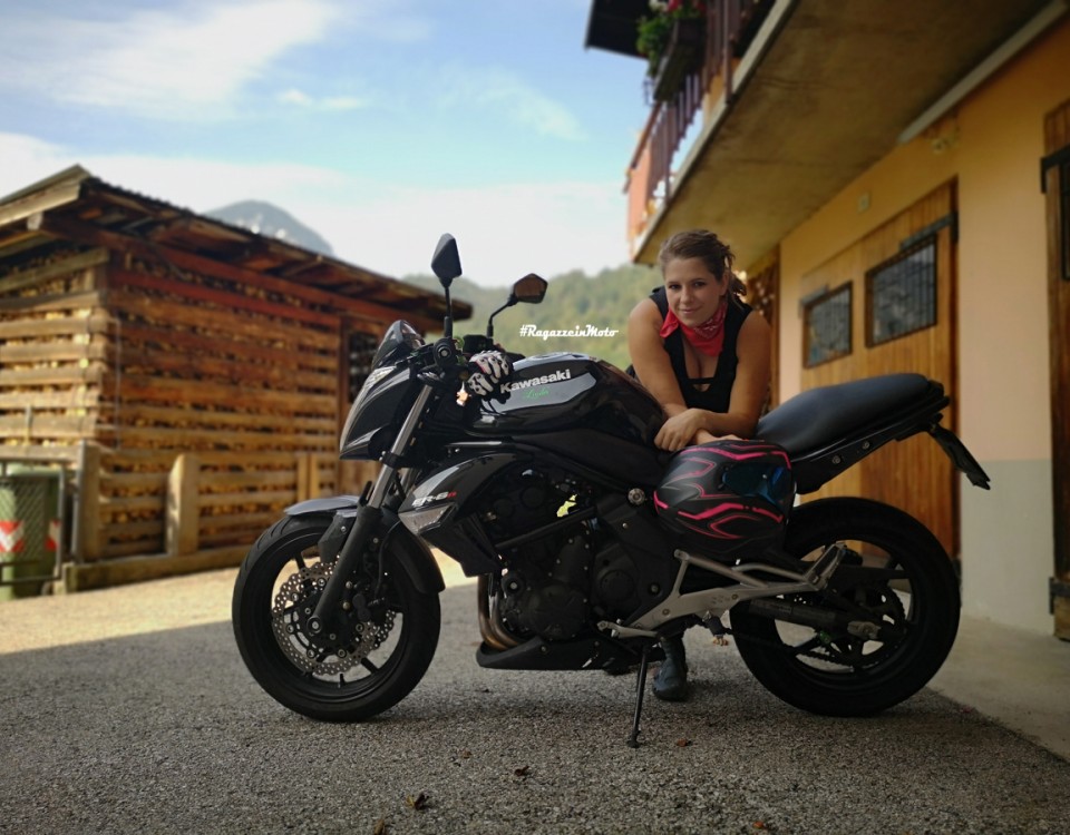 linda_ragazze_in-moto