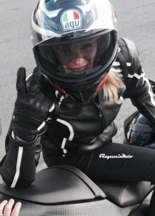 alessandra_ragazze_in_moto