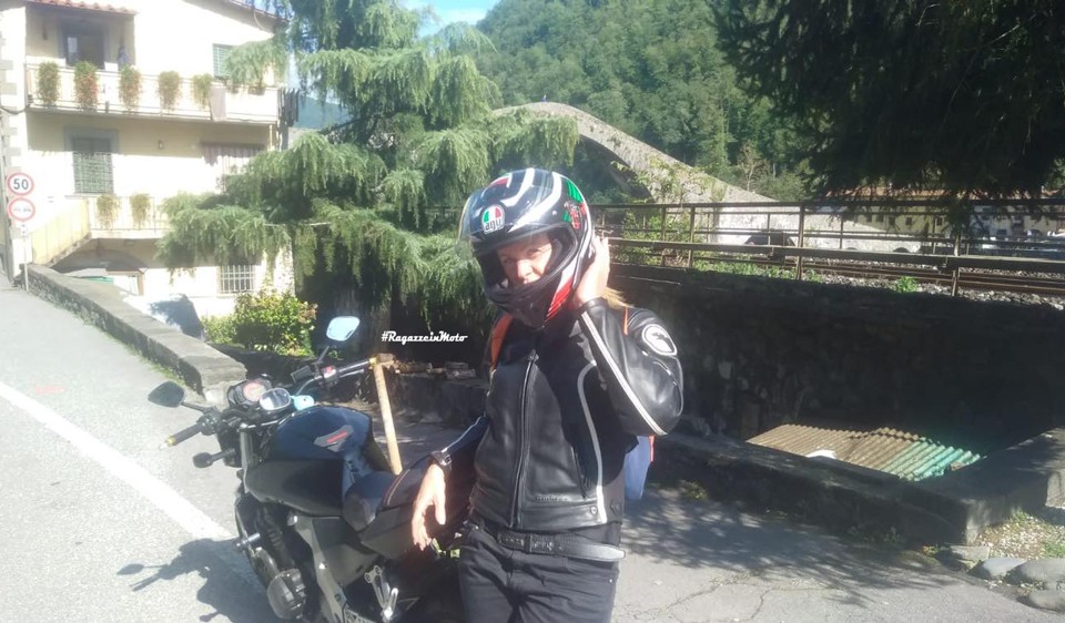 alessandra_ragazze_in_moto