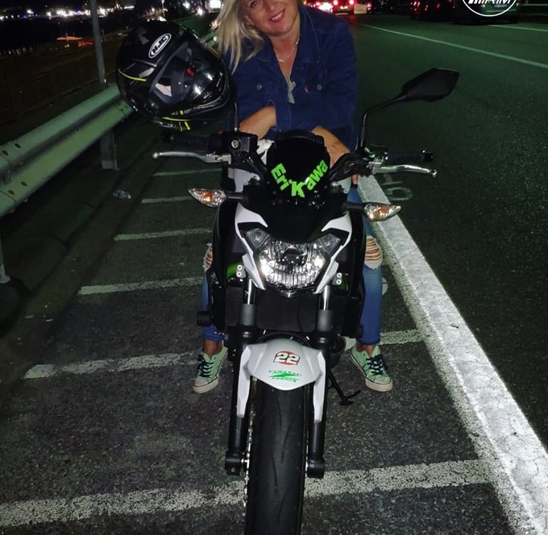 erika_ragazze_in_moto