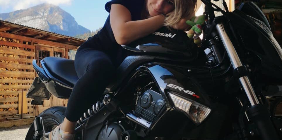 linda_ragazze_in_moto