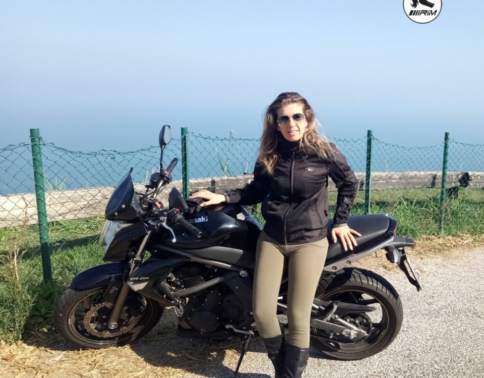 caterina_ragazze_in_moto