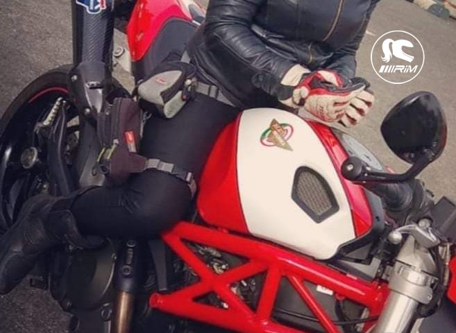 laura_ragazze_in_moto