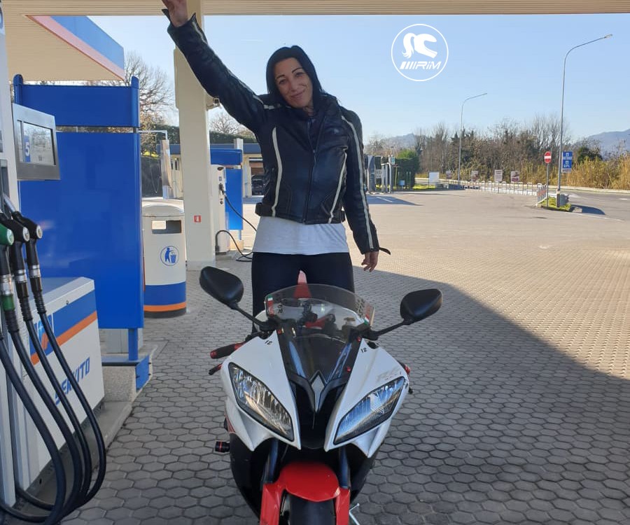 angy_ragazze_in_moto