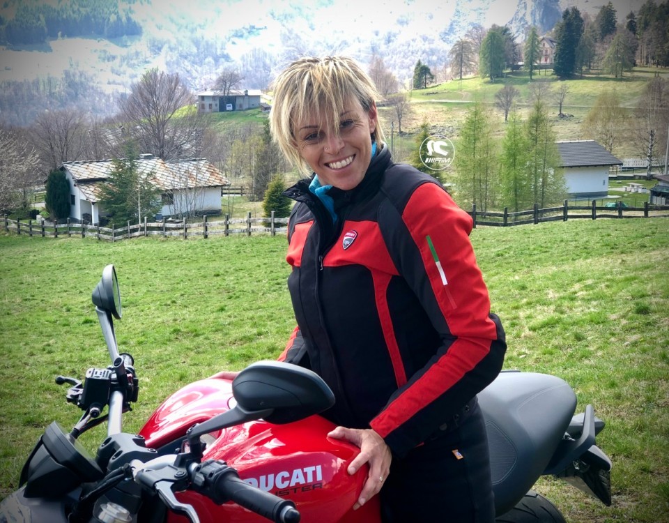 enrica_ragazze_in_moto