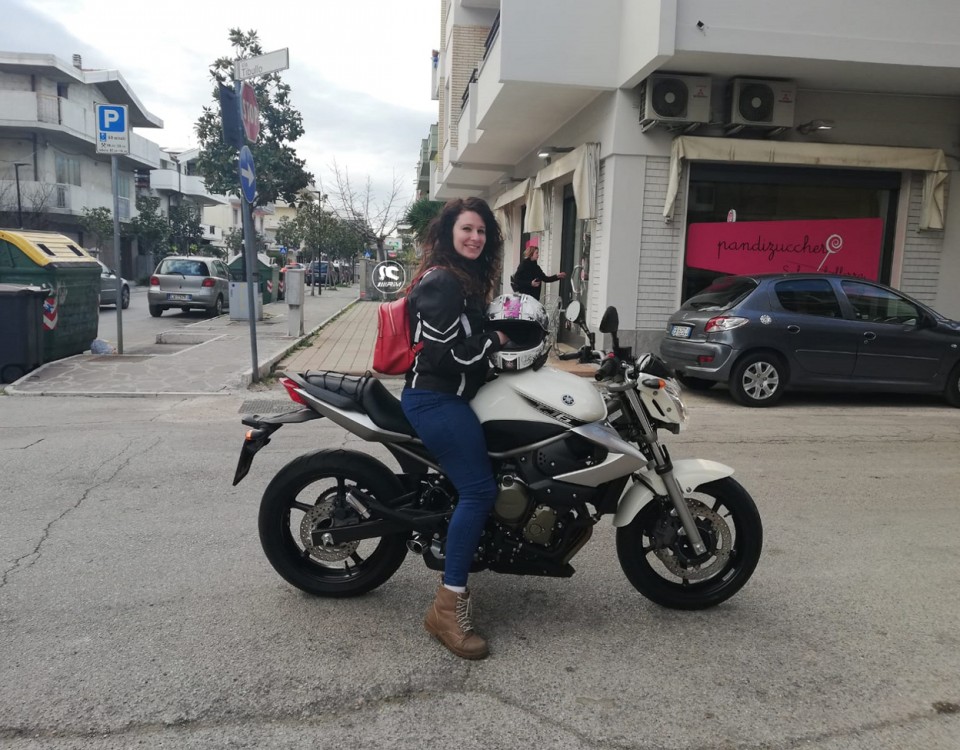 sara_ragazze_in_moto