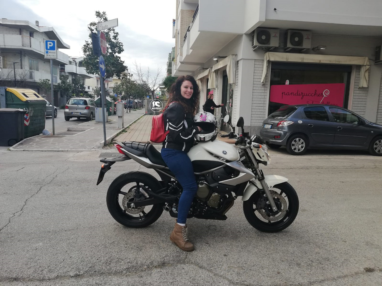 sara_ragazze_in_moto