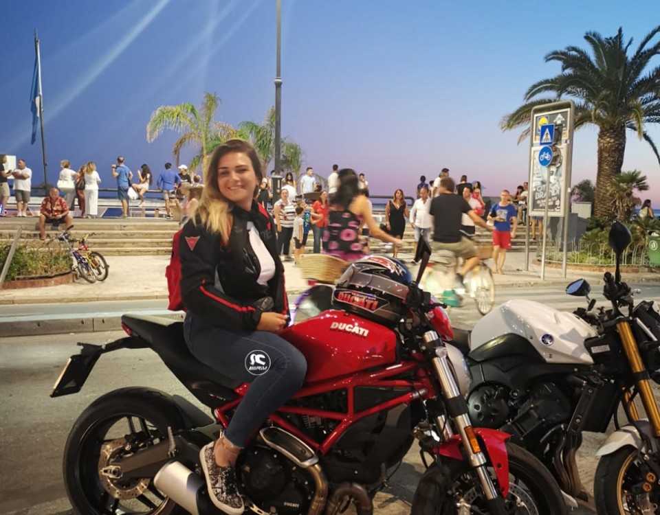 erika_ragazze_in_moto