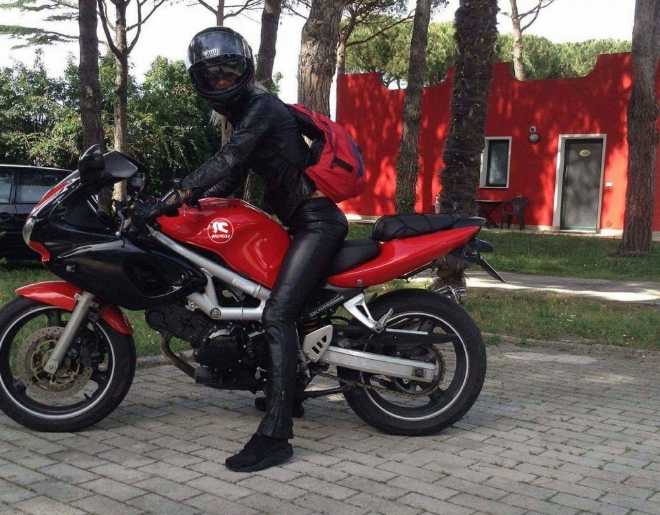 adriana_ragazze_in_moto