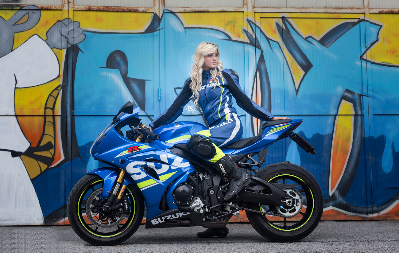 giulia_ragazze_in_moto