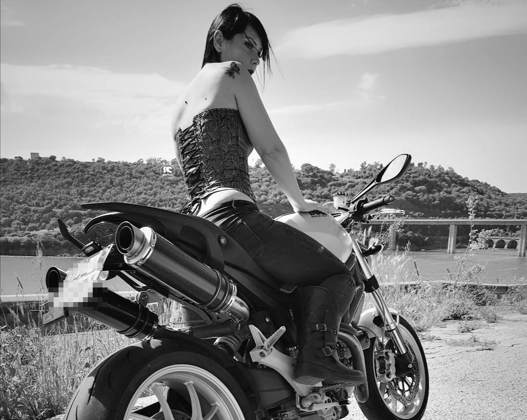 letizia_ragazze_in_moto