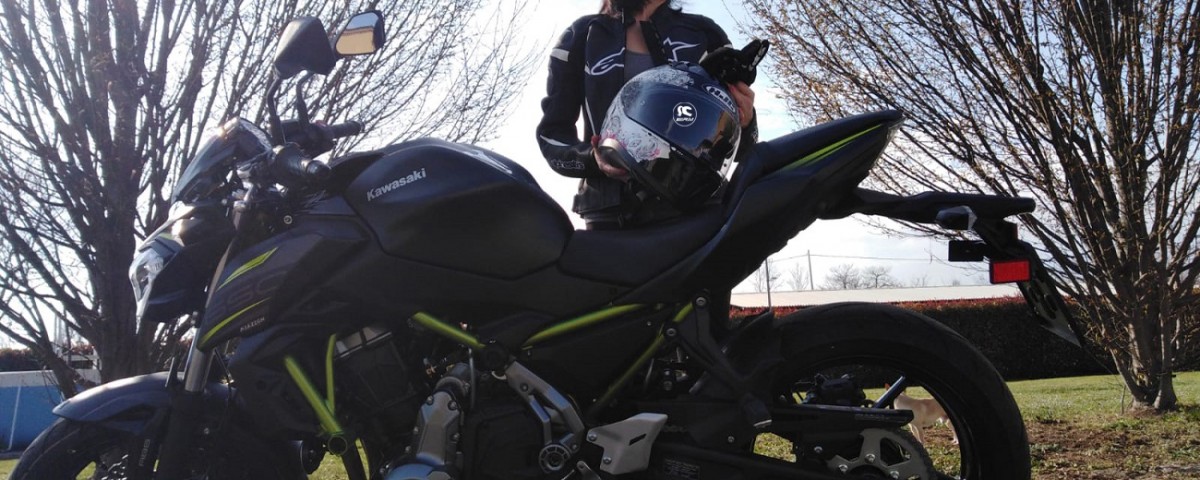 sara_ragazze_in_moto