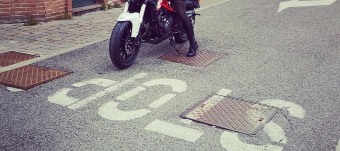 lucia_ragazze_in_moto