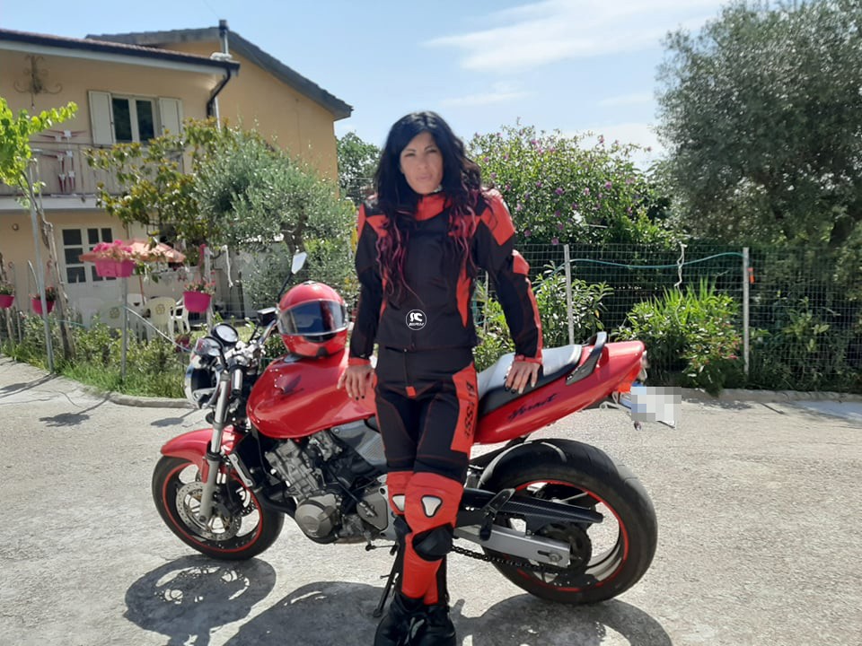 maria_luisa_ragazze_in_moto