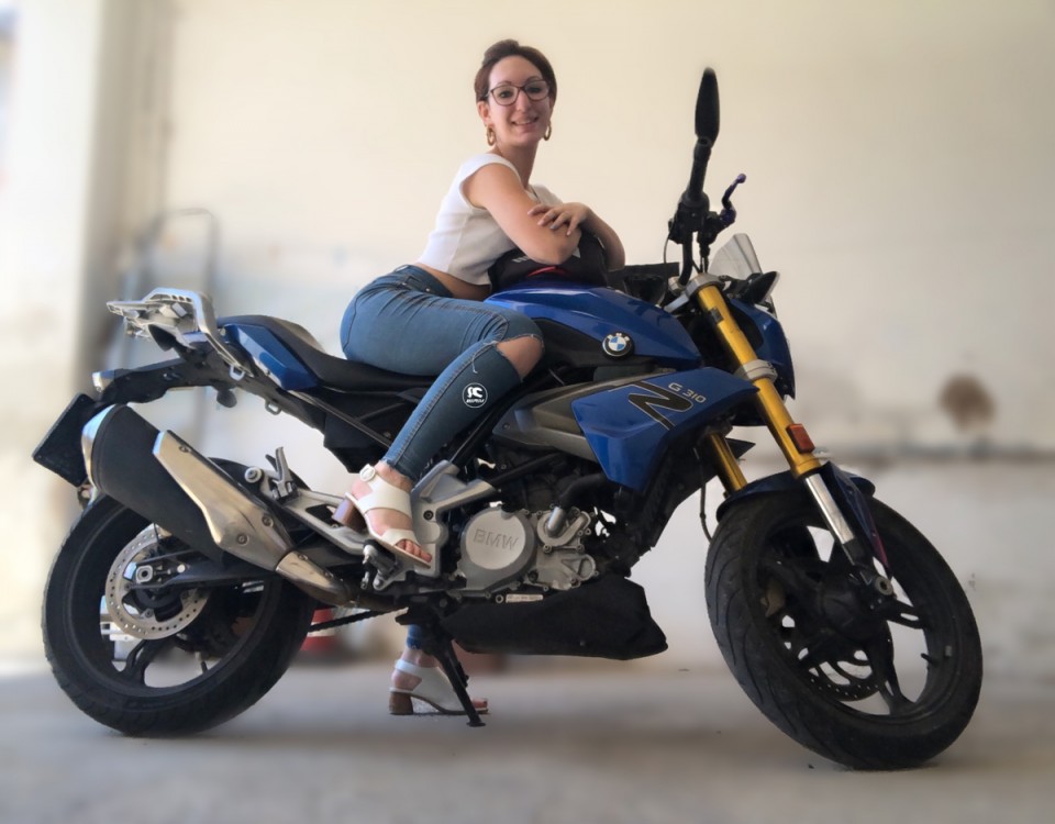 yuna_ragazze_in_moto