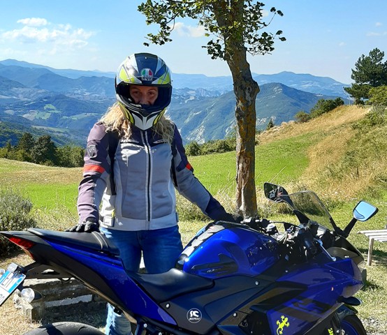 sara_ragazze_in-moto