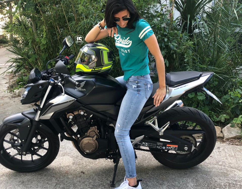 VALERIA_RAGAZZE_IN_MOTO