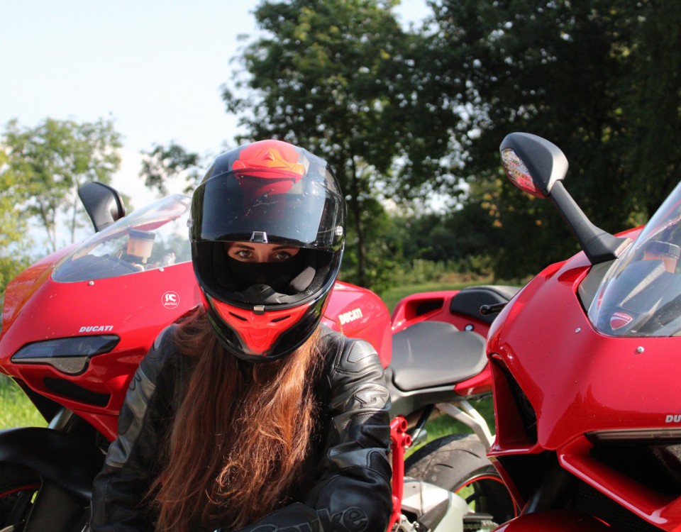 elisa_ragazze_in_moto