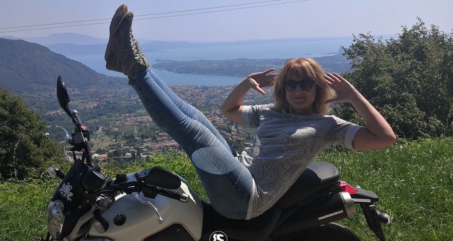 sara_ragazze_in_moto