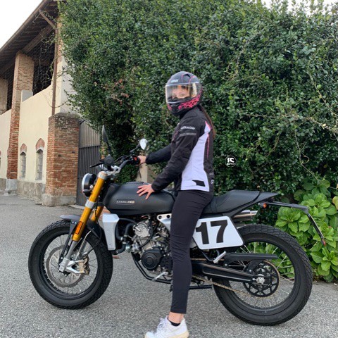 sofia_ragazze_in_moto