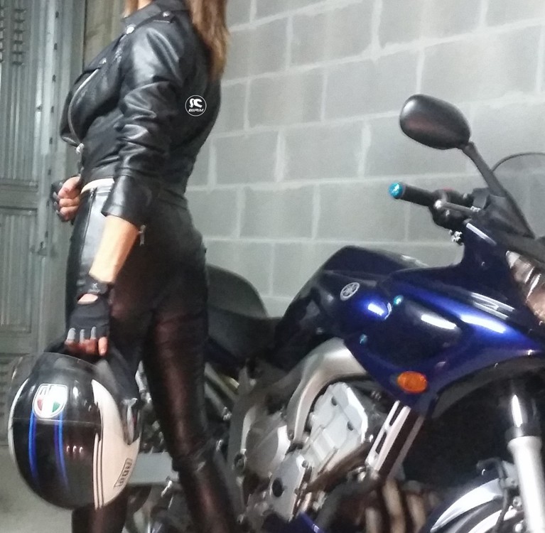 carmen_ragazze_in_moto