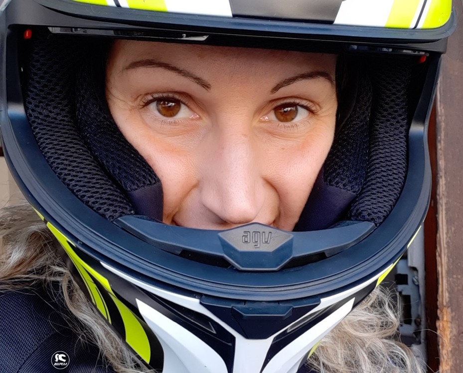 sara_ragazze_in_moto