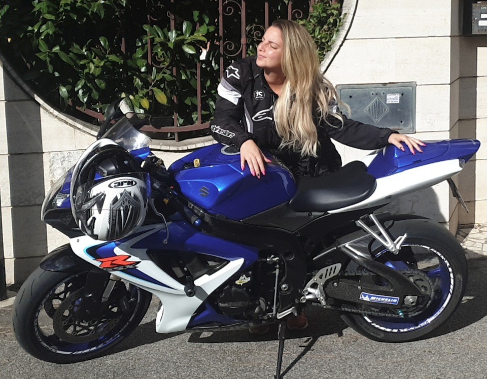 nadia_ragazze_in_moto