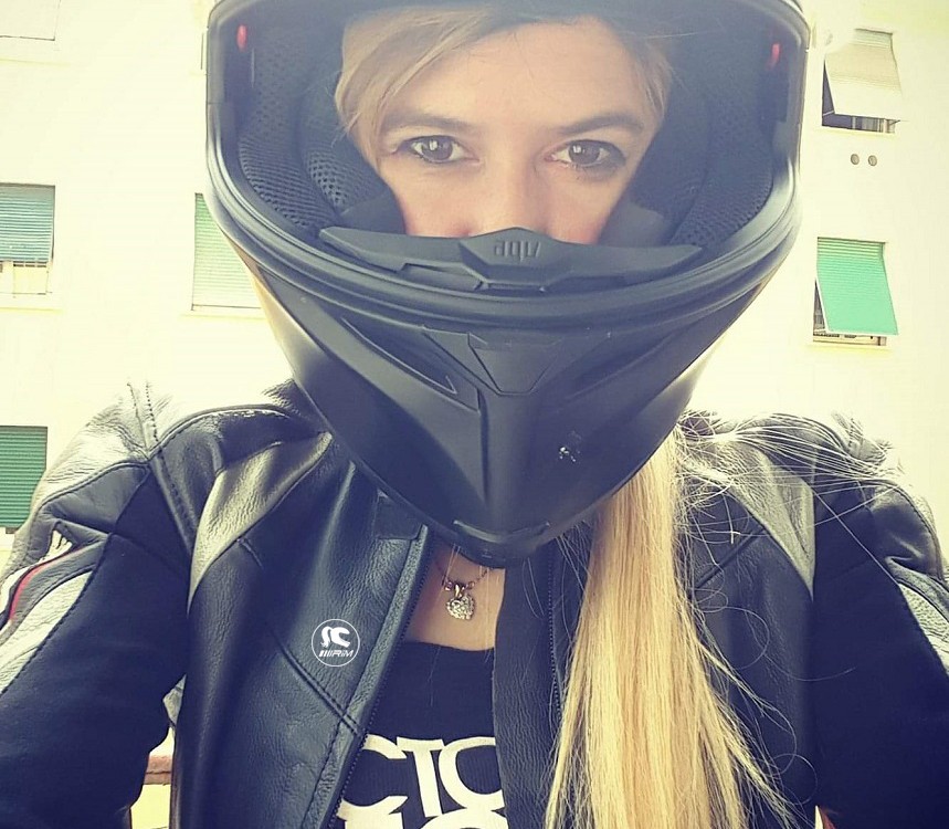 paola_ragazze_in_moto