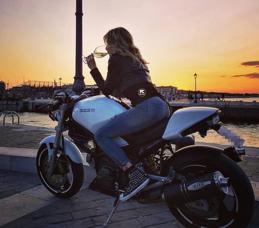 silvia_ragazze_in_moto