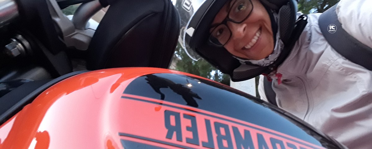 sonia_ragazze_in_moto