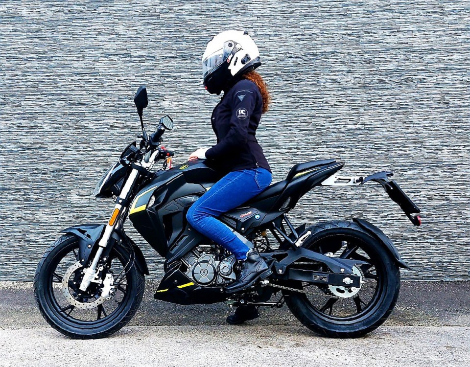 federica_ragazze_in_moto