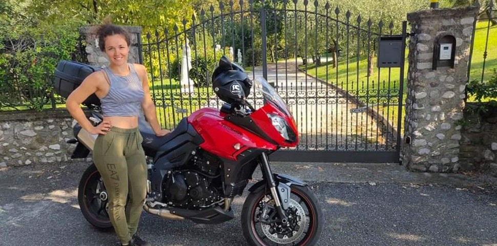 greta_ragazze_in_moto