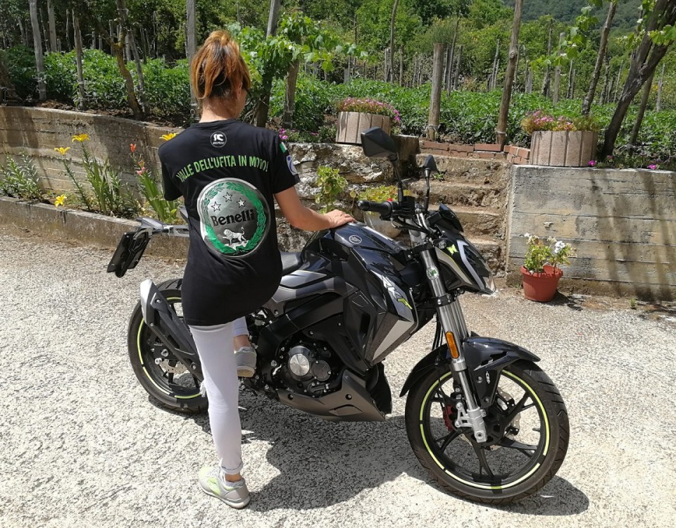 sara_ragazze_in_moto