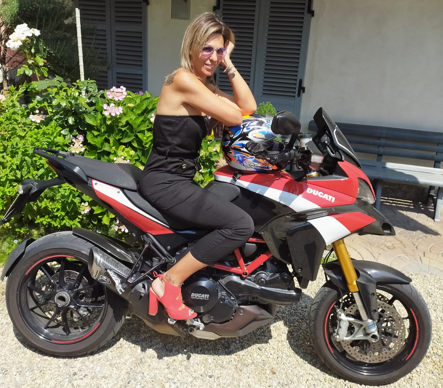 sonia_ragazze_in_moto