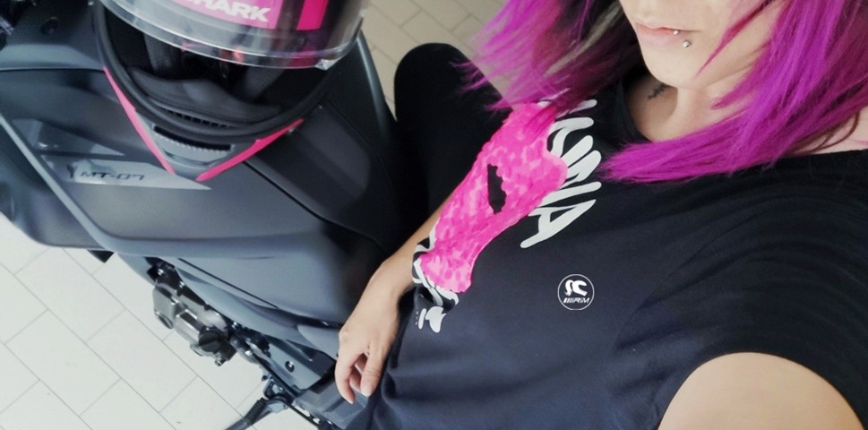 anna_ragazze_in_moto