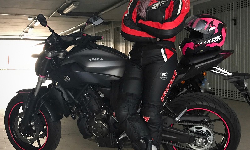 anna_ragazze_in_moto