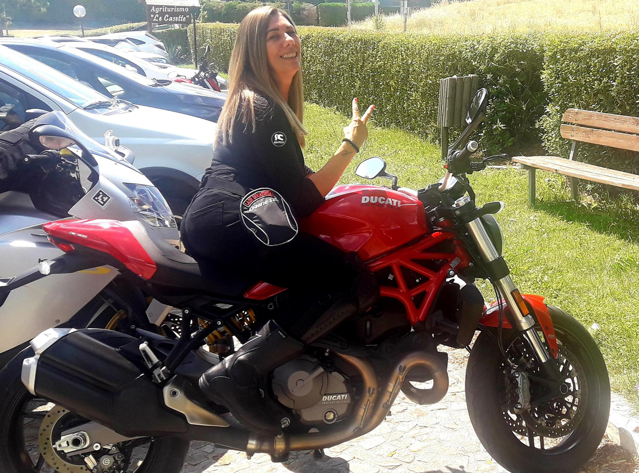 antonella_ragazze_in_moto