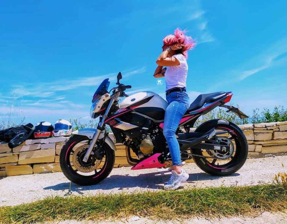 deborah_ragazze_in_moto