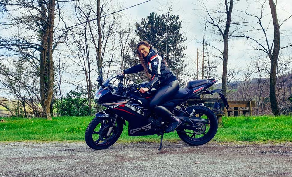 jessica_ragazze_in-moto