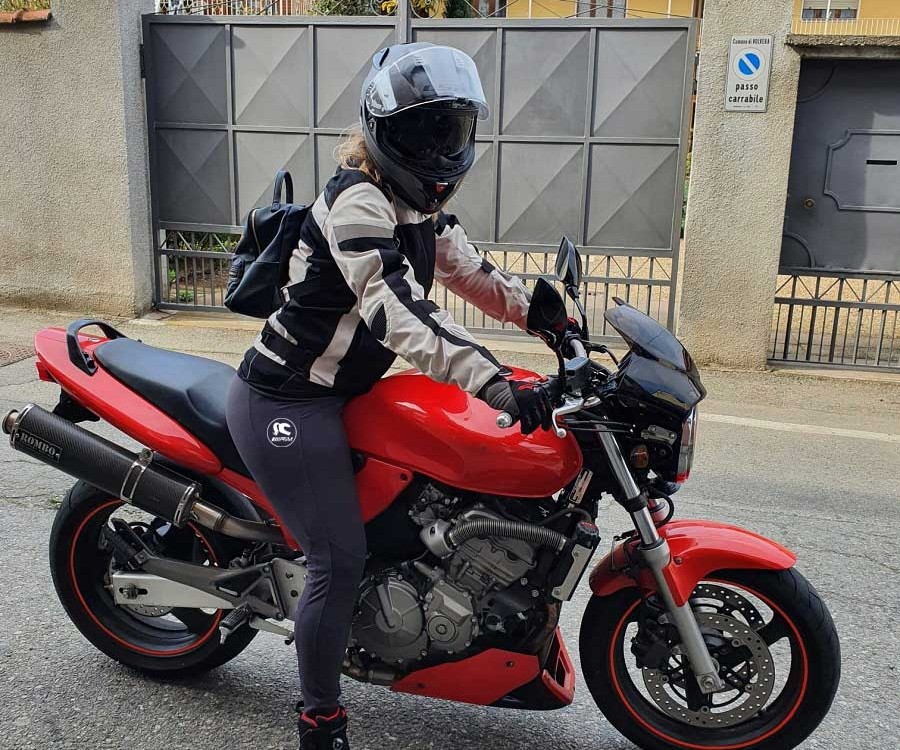 simona_ragazze_in_moto