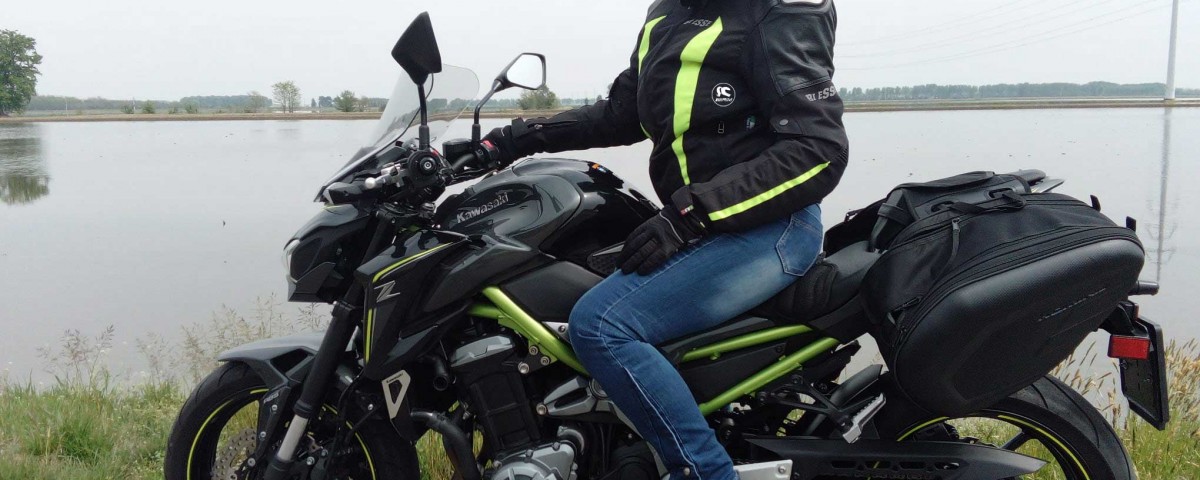 daniela_ragazze_in_moto